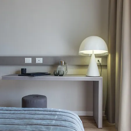 Otel De La Riccione