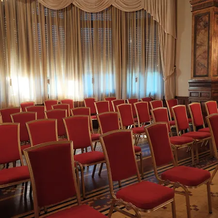 デ ラ ヴィレ 4* リッチョーネ