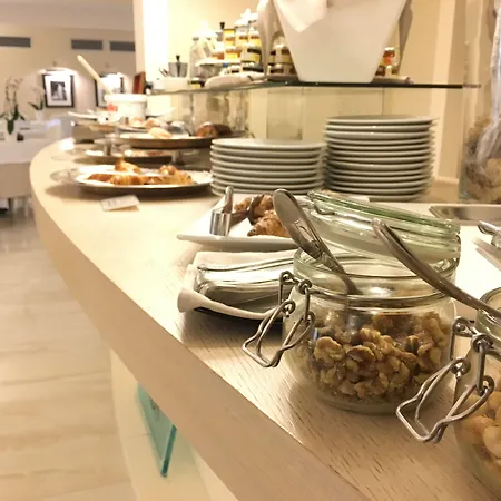 Otel De La Riccione