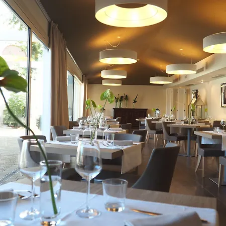De La Otel 4*
